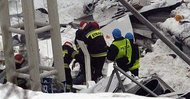 "Akcja poszukiwania ciał b. trudna"