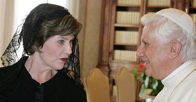 Papież rozmawiał z Laurą Bush o protestach ws. karykatur Mahometa