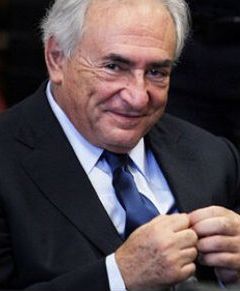"Zdjęcia nieogolonego polityka w kajdankach to zbrodnia?"