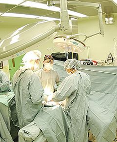 Na czym zarabia polska służba zdrowia?