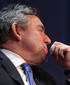 Brown i Mandelson potępili strajki przeciw cudzoziemcom