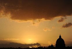 Na beatyfikacji kręcą interes