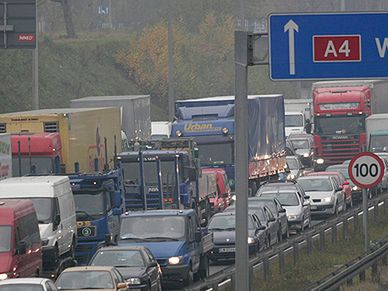 10-kilometrowy korek na autostradzie A4 na Dolnym Śląsku