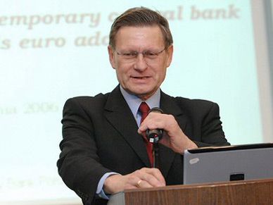 Balcerowicz: wprowadzenie euro nie dotknie najbiedniejszych