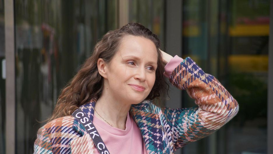 Monika Mrozowska ma dzieci z trzema mężczyznami. Aktorka reaguje na okropne komentarze