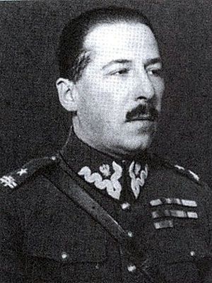 Jan Kowalewski, złamał sowieckie szyfry w czasie wojny polsko-bolszewickiej, w latach 1919-24 był naczelnikiem Wydziału II Radiowywiadu Biura Szyfrów Oddziału II Sztabu Generalnego Naczelnego Dowództwa 
