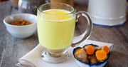 "Złote mleko" – tradycyjny hinduski napój rozgrzewający