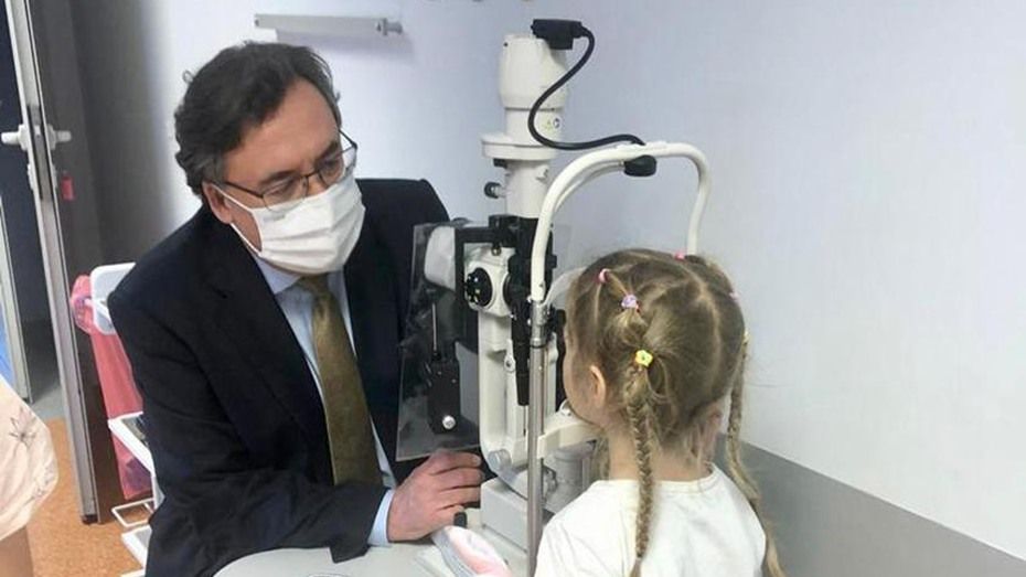 7-letnia Darina trafiła pod opiekę prof. Rejdaka