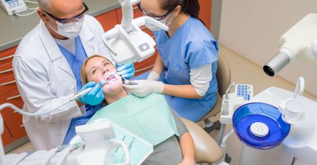 Zamiast botoksu wybierz wizytę u dentysty