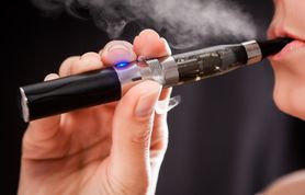 E-papierosy w 95 proc. mniej szkodliwe niż zwykłe