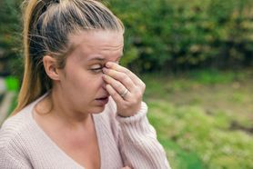 Krztusiec a przeziębienie, grypa i COVID-19. Jak je odróżnić?