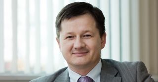 Będę sprzedawał auto. Co się dzieje z ubezpieczeniem? Czy muszę je wypowiadać?