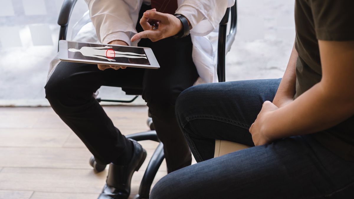 Masaż prostaty - zwany również masażem stercza, wykonywany jest jako zabieg leczniczy bądź samo-masaż.