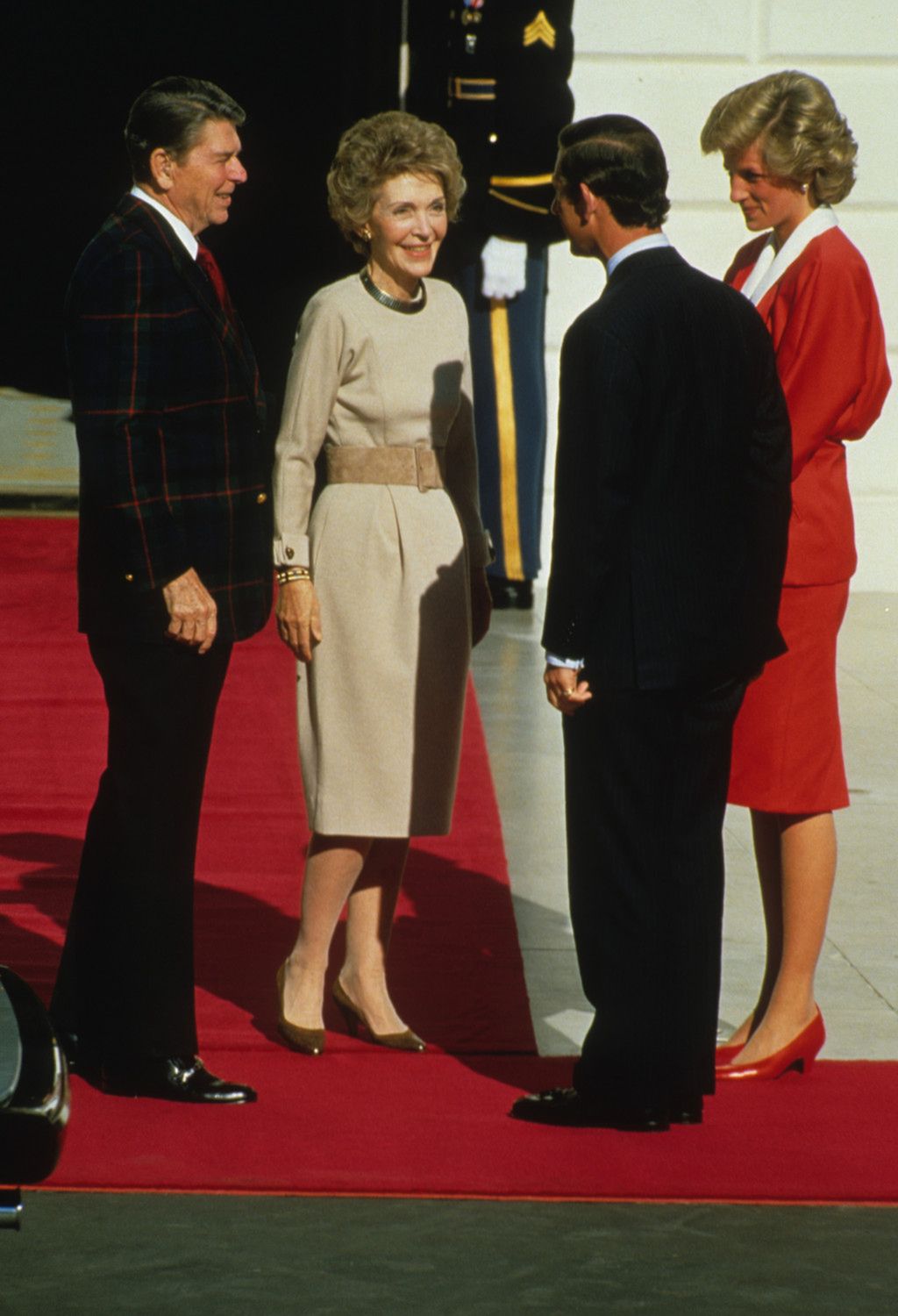 Nancy Reagan i książę Karol na spotkaniu w Białym Domu
