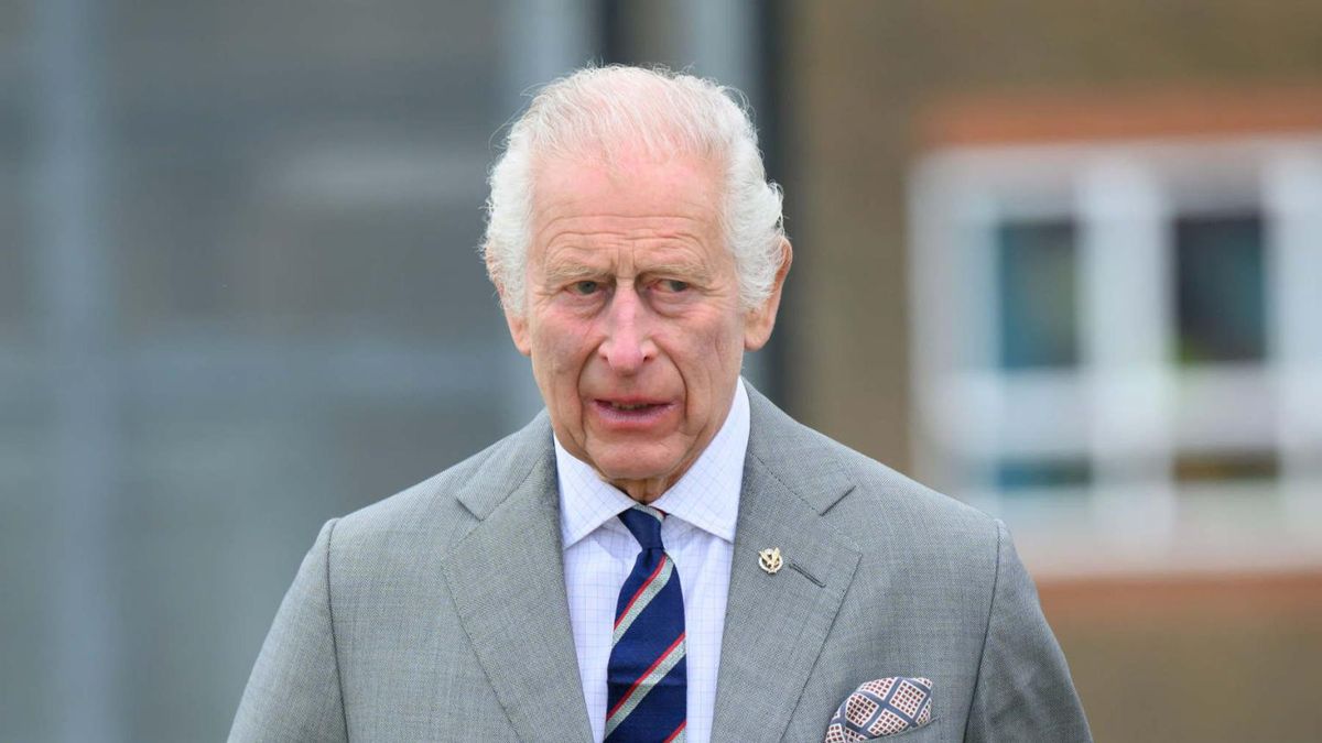 Karol III choruje na raka. Opowiedział o skutkach ubocznych chemioterapii