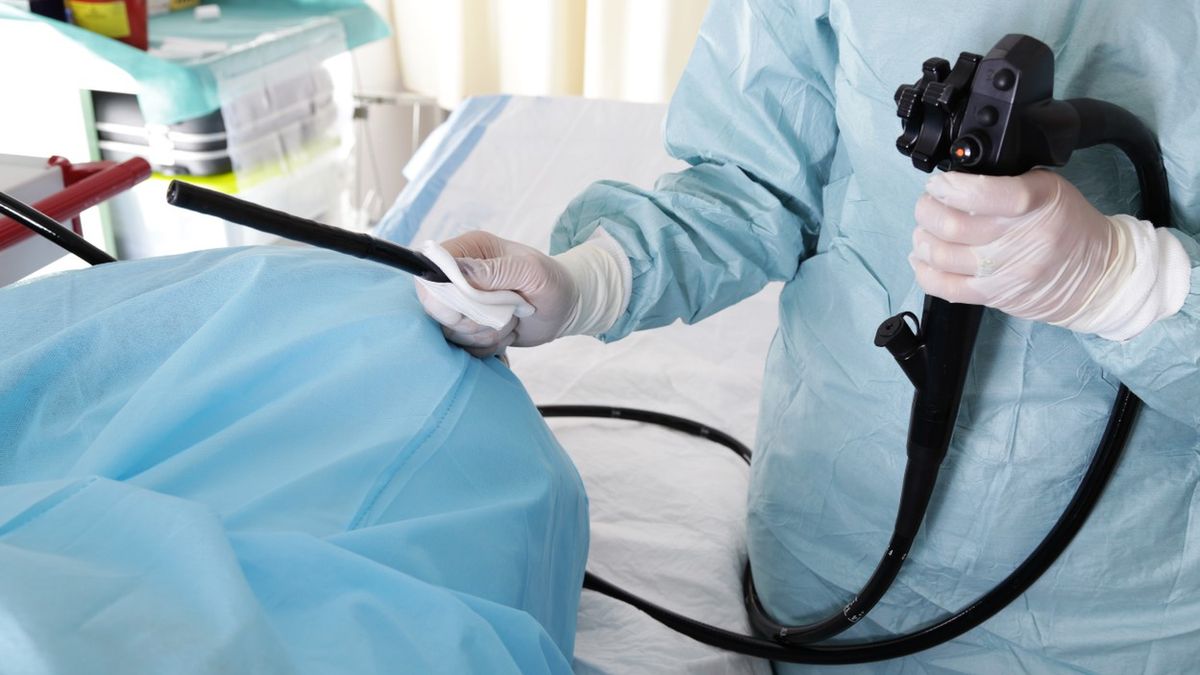 Fiberokolonoskopia jest endoskopowym badaniem diagnostycznym dolnego odcinka przewodu pokarmowego.