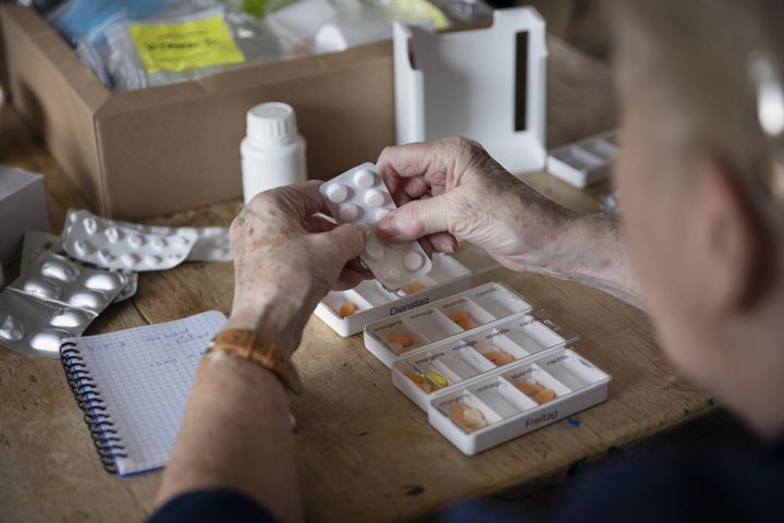 Ponad połowa Polaków przyjmuje na stałe leki na receptę. Tak wynika z Testu Zdrowia "Pomyśl o sobie - sprawdzamy zdrowie Polaków w pandemii"