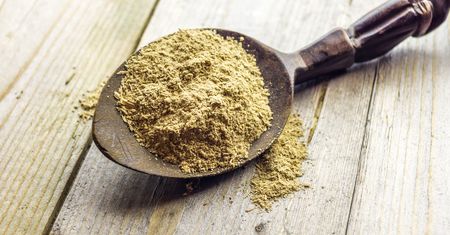 Pieprz metystynowy – działanie i skład chemiczny, bezpieczeństwo