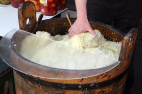 Superfood prosto z pól. Wymiata złogi z jelit, chroni przed infekcjami