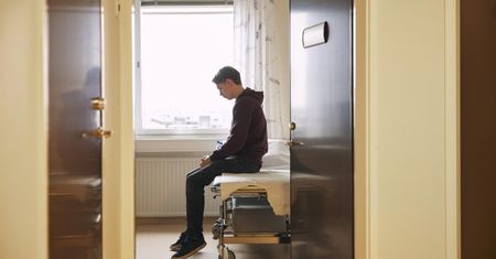 Psychiatrzy zaalarmowali. Wzrost hospitalizacji o 1200 proc.