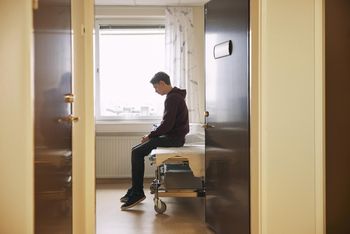 Psychiatrzy zaalarmowali. Wzrost hospitalizacji o 1200 proc.