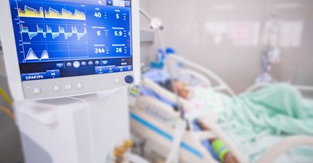 Zespół niewydolności wielonarządowej – objawy, przyczyny i leczenie