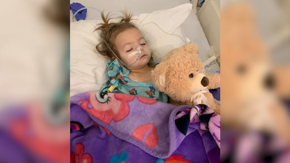 Dwulatka cierpi na raka jajnika. Guz bardzo szybko się rozprzestrzenia