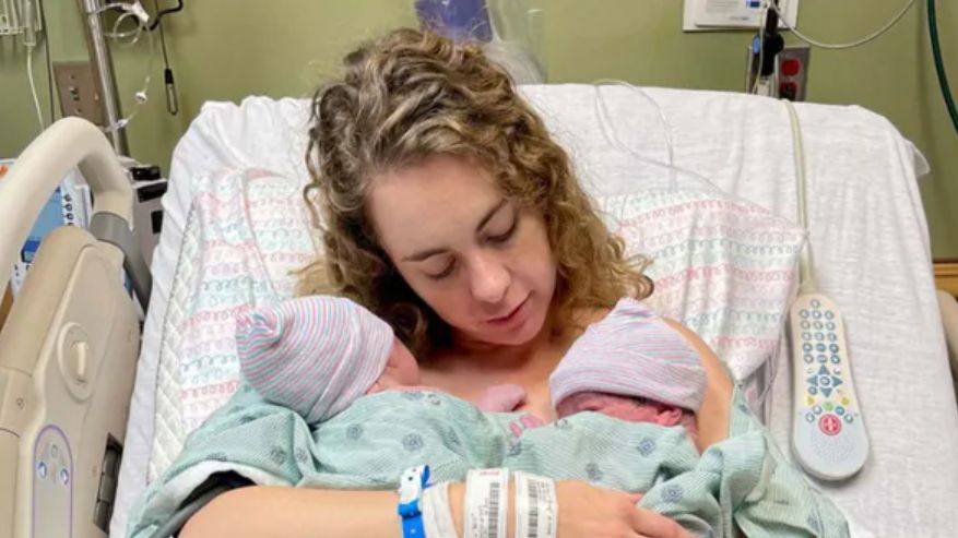 Termin MoMo odnosi się do niezwykle rzadkich bliźniąt jednoowodniowych i jednokosmówkowych