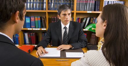 Trzecia umowa powinna być na czas nieokreślony