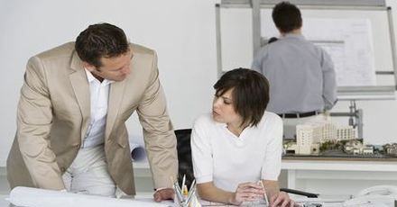 Wskaźnik wzrostu wynagrodzeń nie powinien być odgórny