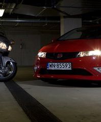 Dwa Światy Hondy: Samochód czy motocykl?