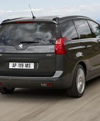 Francuzi idą w tysiące