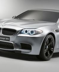 BMW M5: na cztery koła