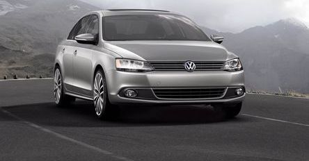 VW Jetta: Mniej Golfa, więcej Passata
