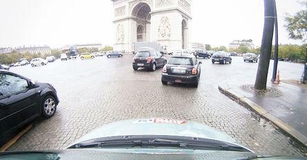 Przybędzie rond?