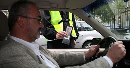 Nie prowokuj policjanta!