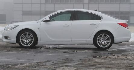Opel Insignia 4x4: poznaj jego dwa oblicza
