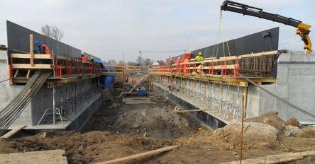 Pracownicy wrócą na A2