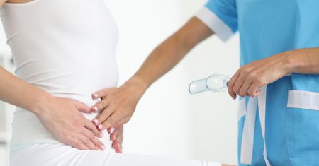 Krwawienie po porodzie. Co powinno nas zaniepokoić?
