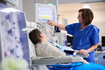 Choruje 4,7 mln Polaków. Lekarze mówią o nowych sposobach leczenia