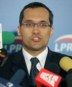 Lustracja według LPR: po złotówce za kartkę akt z IPN