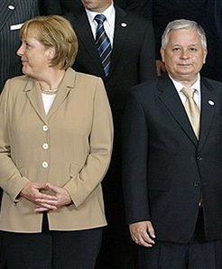 Szczyt UE: Kaczyński spotkał się z Merkel