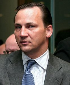 Sikorski wnioskuje o uznanie Kosowa