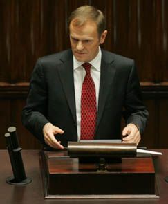 Tusk zakończył odpowiadać na pytania w Sejmie