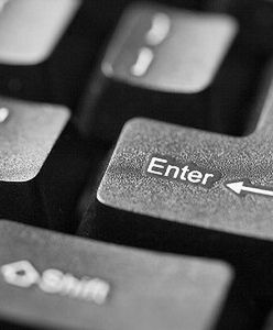 W pracy do szczęścia wystarczy nam tylko internet?