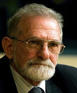 Prokuratura przesłuchała świadka wypadku prof. Geremka