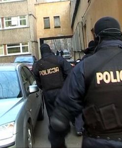 Gdy policjant strzela sobie w głowę