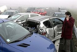 60 samochodów zderzyło się w gigantycznym karambolu