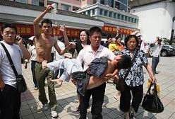 Blisko 10 tys. ofiar trzęsienia ziemi w Chinach