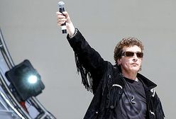 Wokalista Lady Pank skazany za rzucenie butelką w fankę